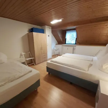 Nyaraló Am Moselufer By Interhome