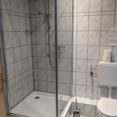 Nyaraló Am Moselufer By Interhome