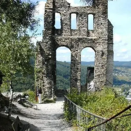 Nyaraló Am Moselufer By Interhome *